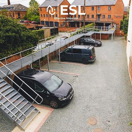 2 Bedroom Church Apartment 5 Mins To Town Centre - Free Parking Shrewsbury Eksteriør bilde