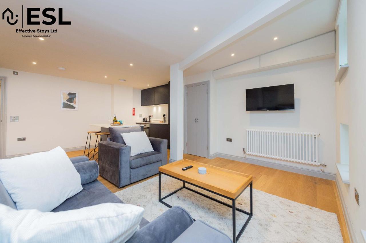 2 Bedroom Church Apartment 5 Mins To Town Centre - Free Parking Shrewsbury Eksteriør bilde