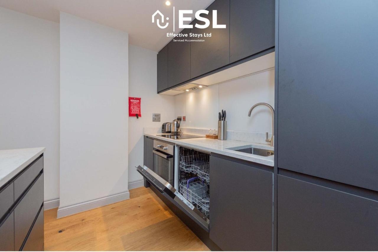 2 Bedroom Church Apartment 5 Mins To Town Centre - Free Parking Shrewsbury Eksteriør bilde