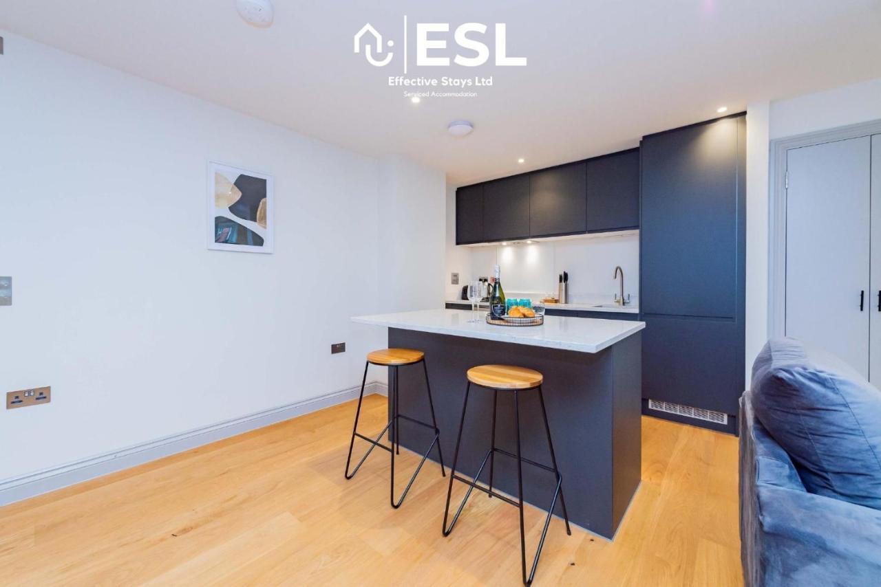 2 Bedroom Church Apartment 5 Mins To Town Centre - Free Parking Shrewsbury Eksteriør bilde