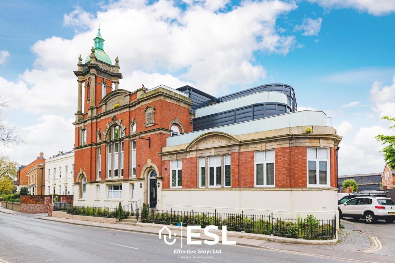 2 Bedroom Church Apartment 5 Mins To Town Centre - Free Parking Shrewsbury Eksteriør bilde